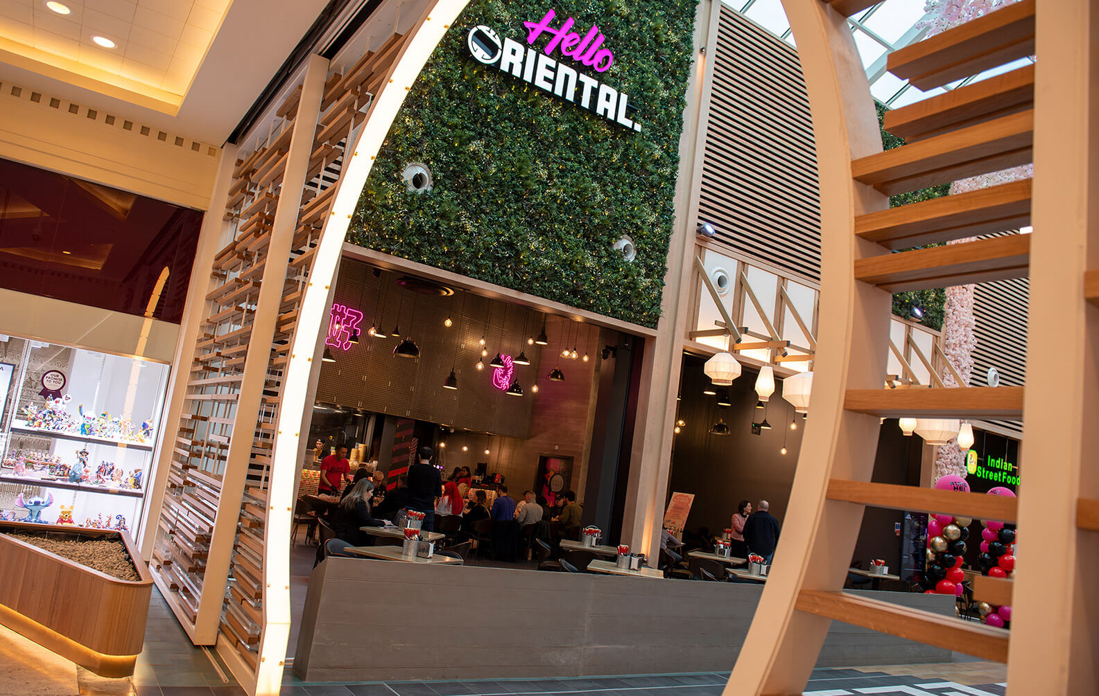 Trafford Centre Eastern Garden Moon Gate and Click-on Batten Panels