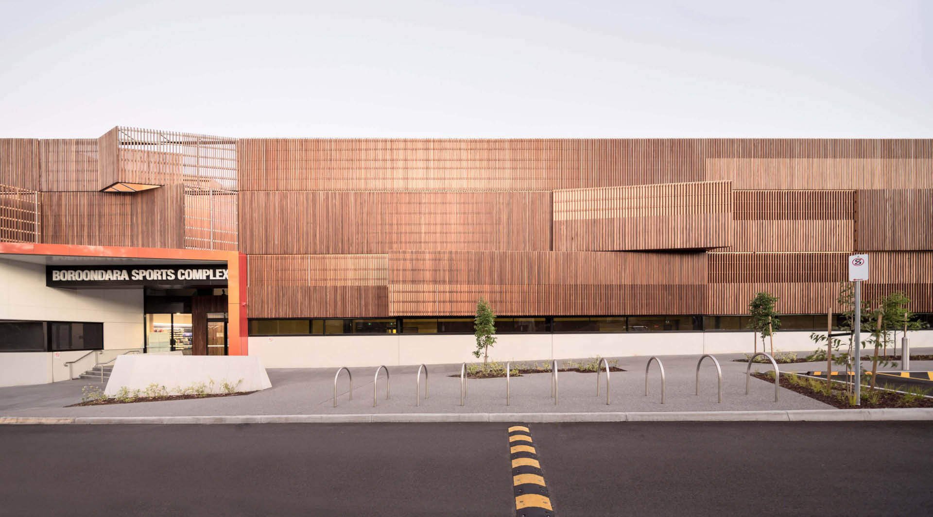 boroondara-sports-centres-timber-facade_01