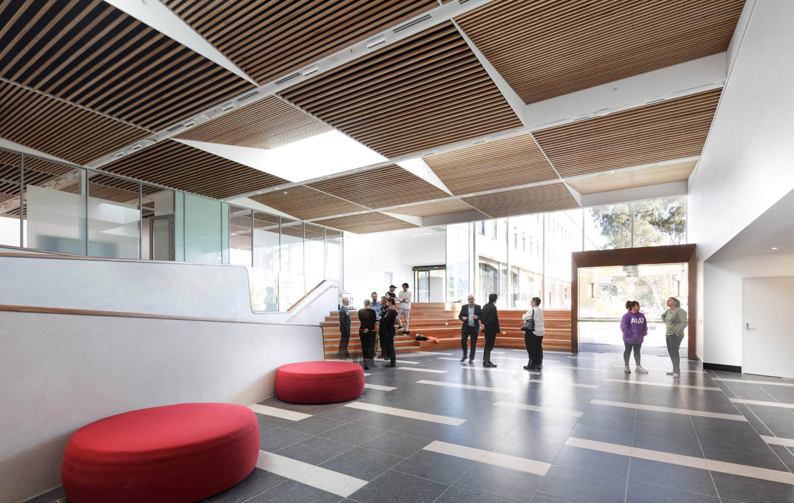 click-on-battens-at-anu-law-school_04
