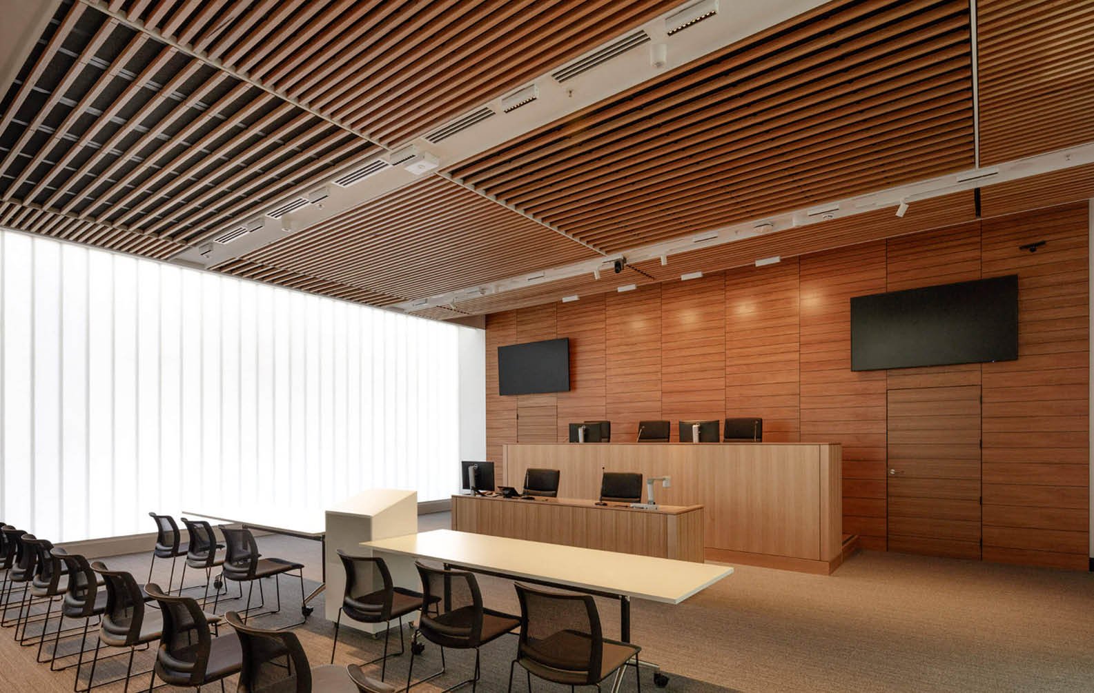 click-on-battens-at-anu-law-school_08
