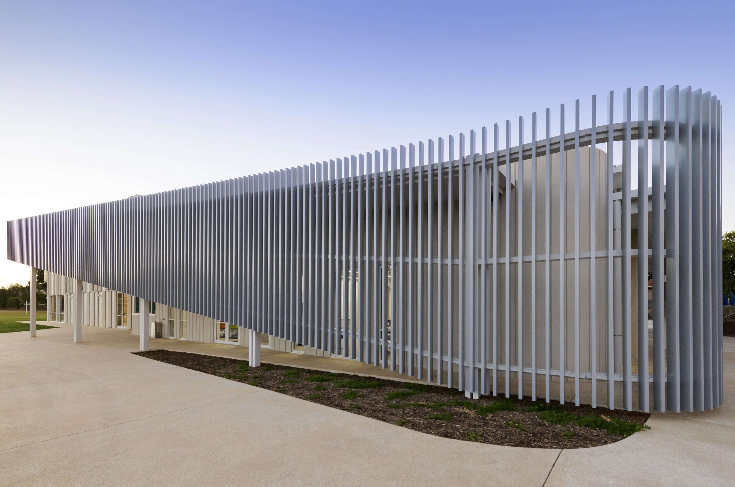 facade-blades-masthead-05-2400x1592