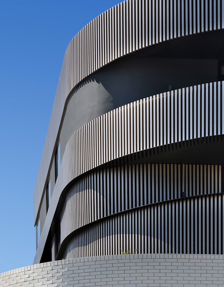 ivanhoe-aluminium-portrait