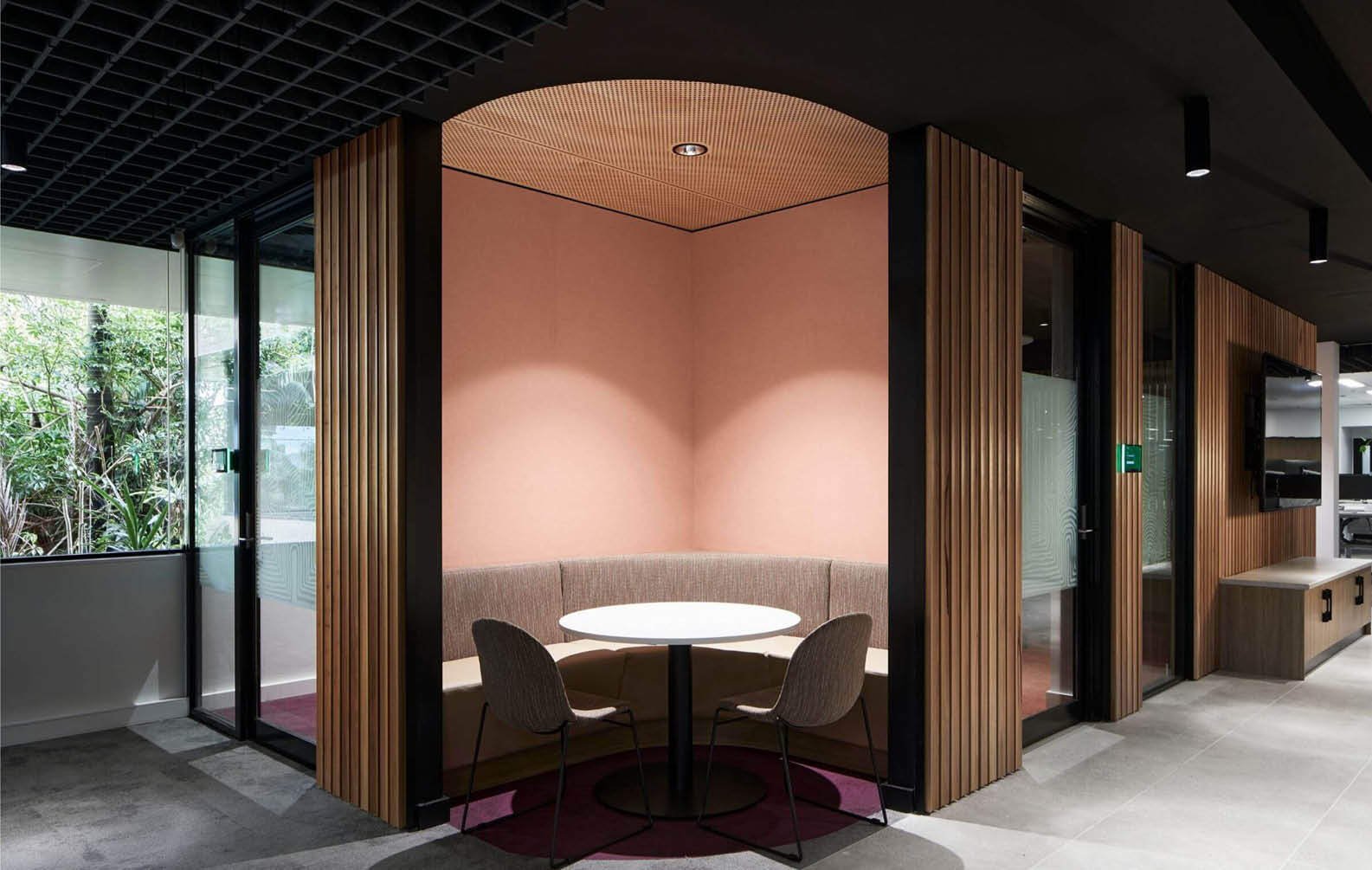 lake-macquarie-city-council-office-timber-screens_05