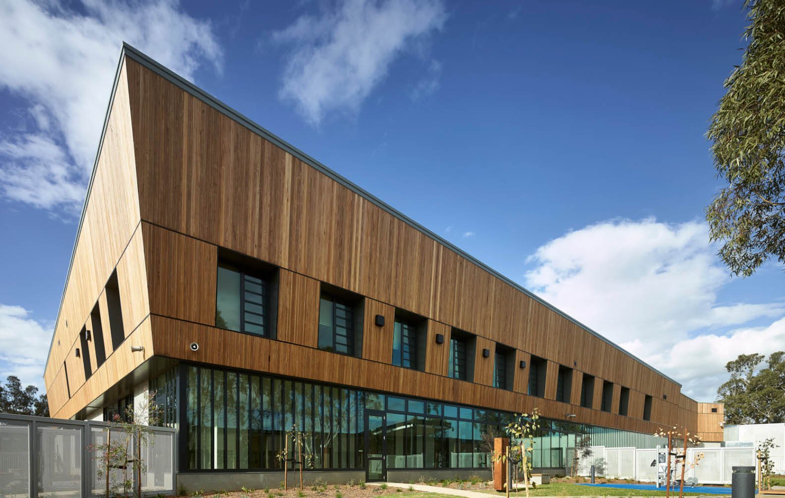 rivergum-residential-treatment-centres-timber-cladding_04