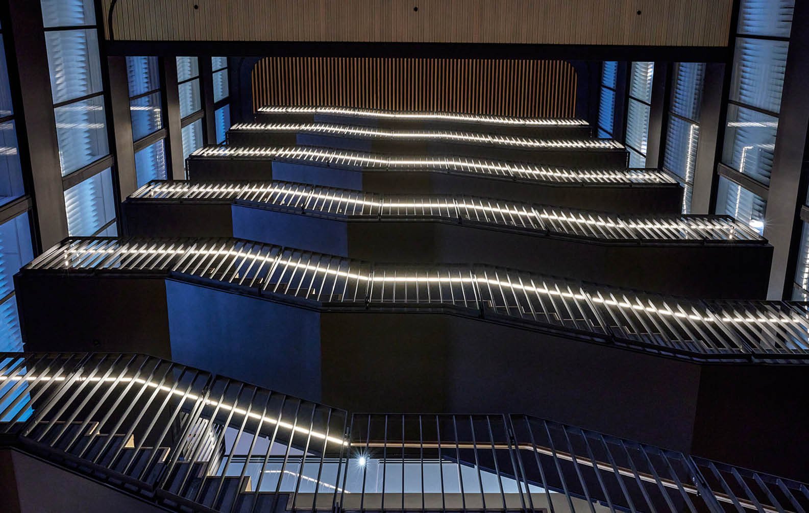 stunning-timber-ceiling-details-at-westpac_08