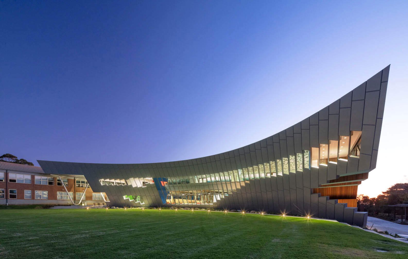 swift-science-technology-centre_06