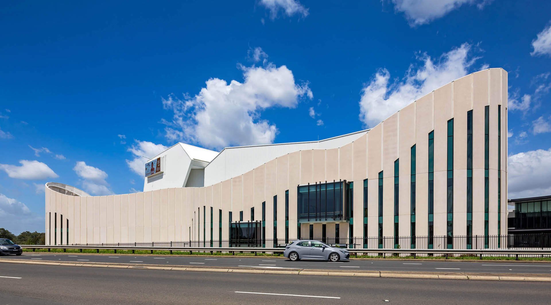 sydney-coliseum_01