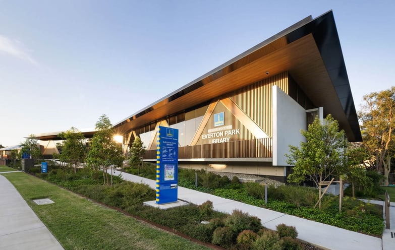 tree-canopy-inspired-facade-at-everton-park_03