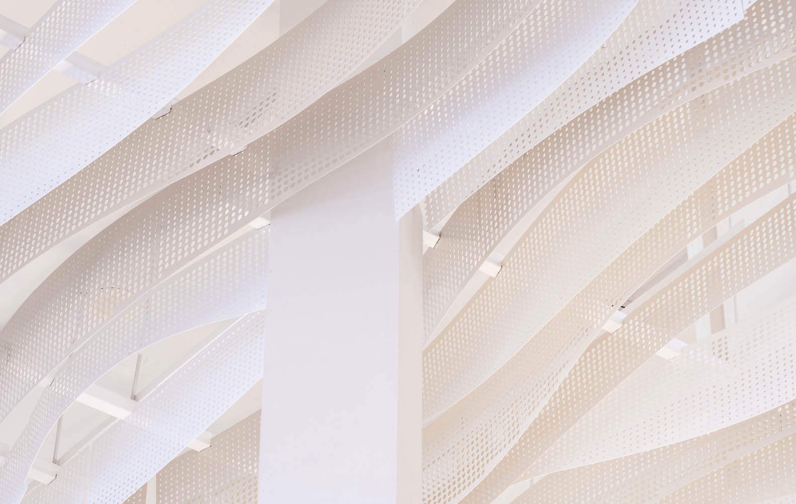 watergardens-food-court-aluminium-ceiling_05